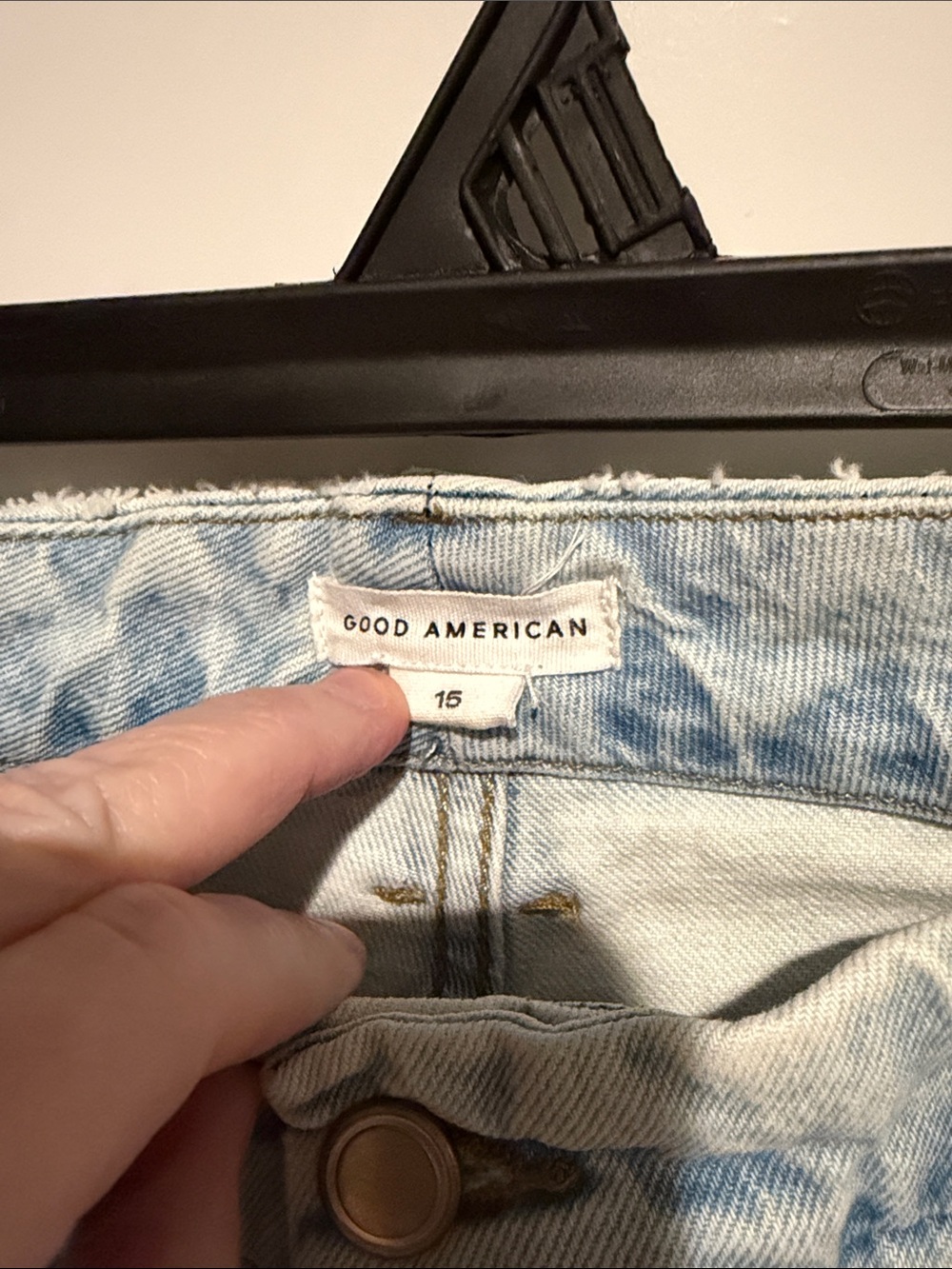 Good American Light Wash Distressed Women's Jeans - Picture 3 of 6